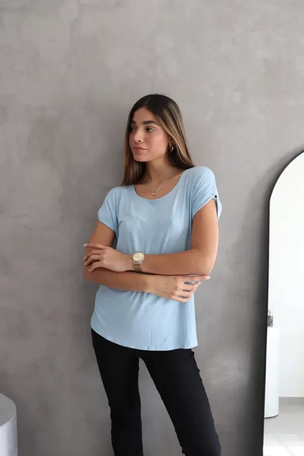 Producto - Remera Botón negra