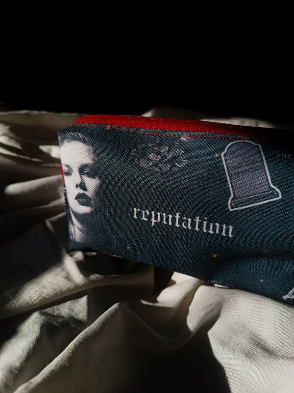 Producto - Cartuchera Reputation