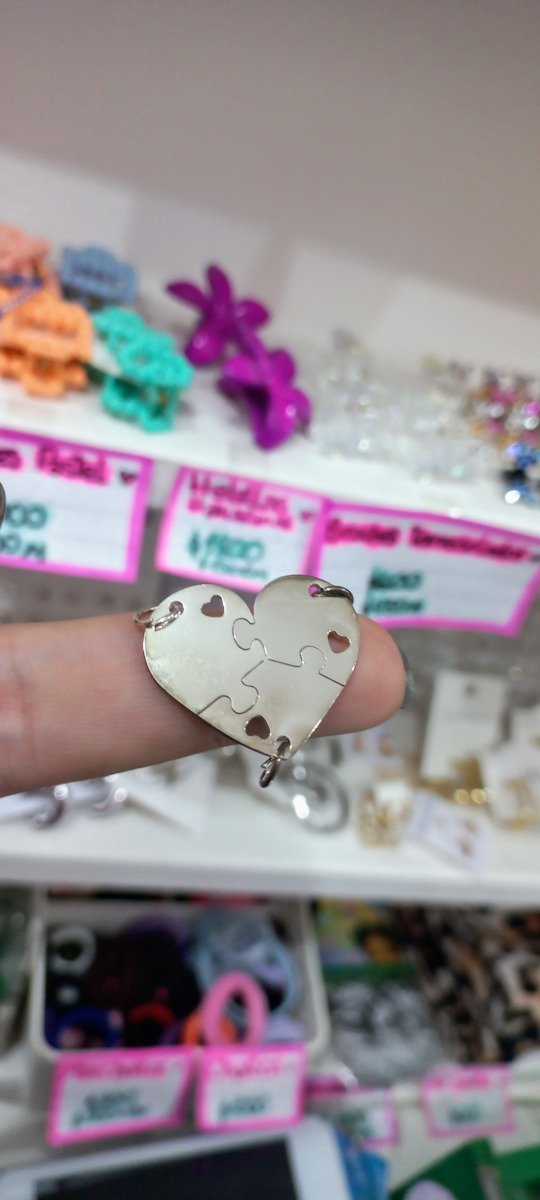 Producto - Dijes Puzzle Dia del Amigo