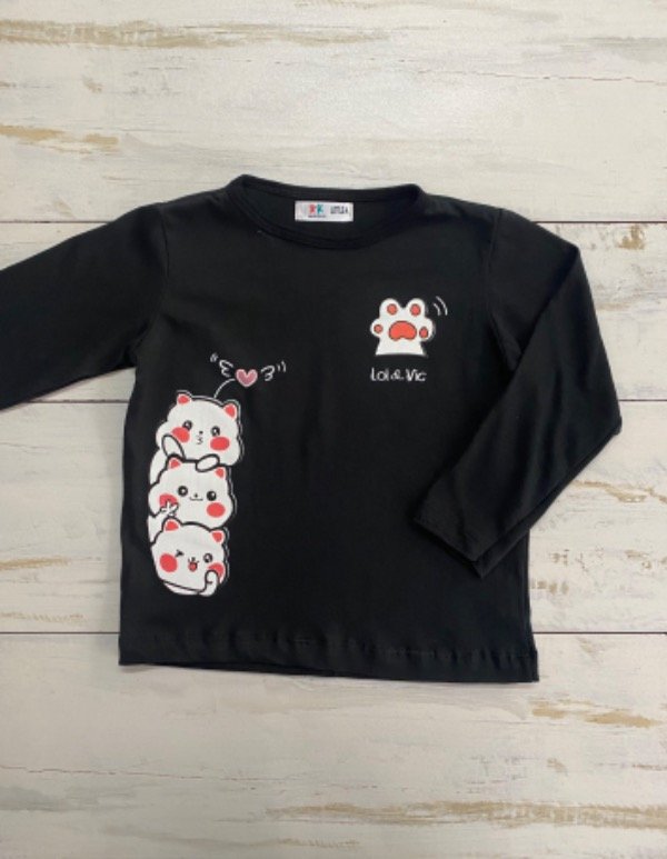 Producto - Remera gatitos negra