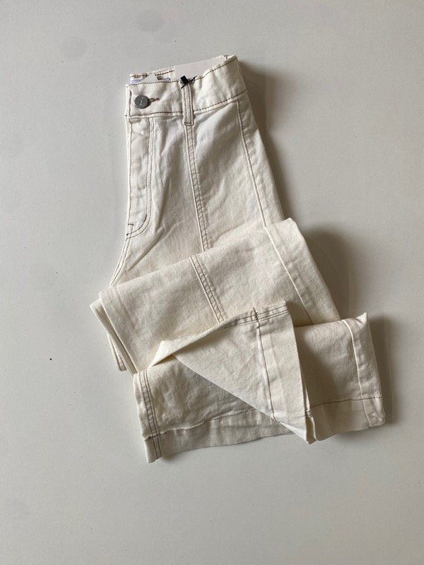 Producto - Jean culotte elastizado crema