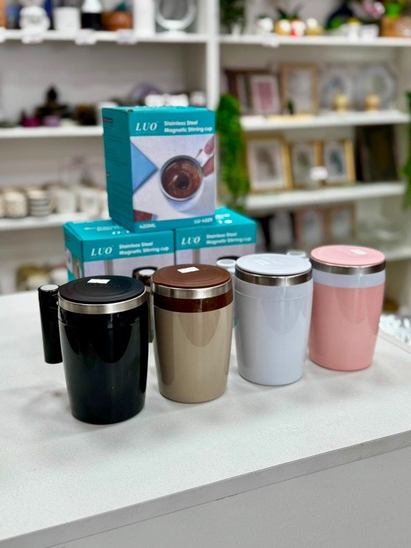 Producto - Taza batidora automática