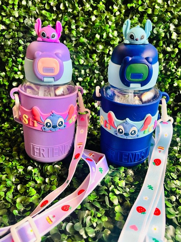 Producto - Botellita Stich con traba anti derrame