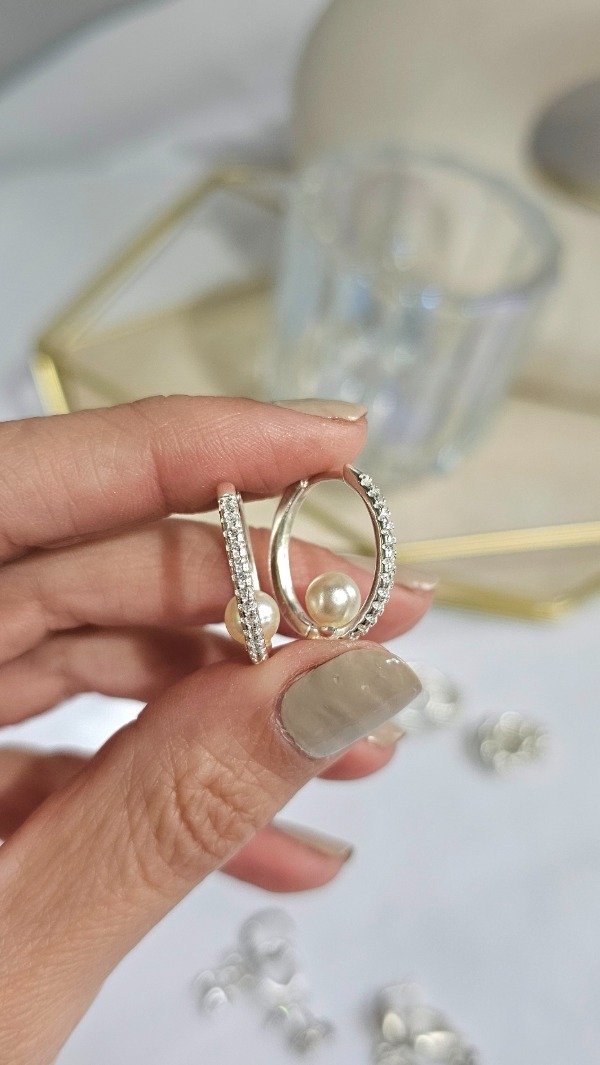 Producto - Aros huggies micropave con perla 2cm. Plata