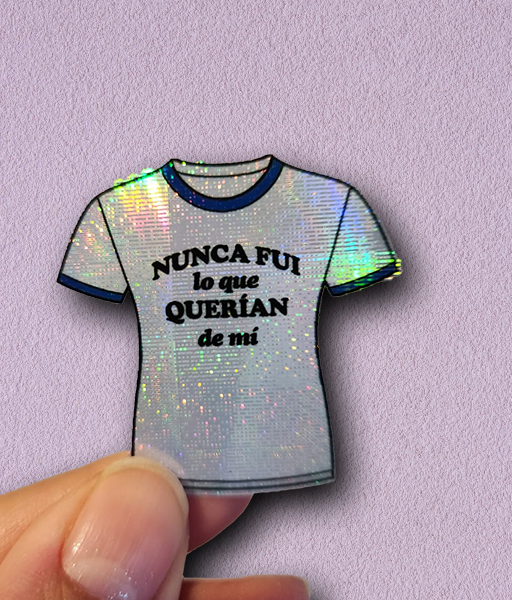 Producto - STICKER HOLOGRÁFICO - LALI - NUNCA FUI LO QUE QUERÍAN DE MÍ