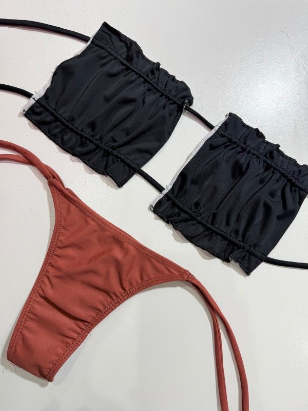 Producto - Bikini marrón y negra t85 - 1
