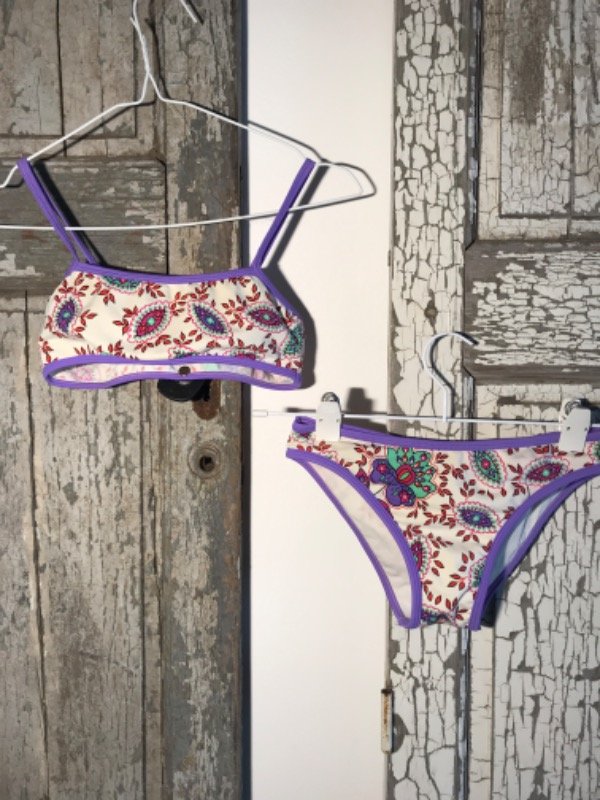 Producto - Traje de baño KYD violeta Talle 16 años - PRECIO: 12 años