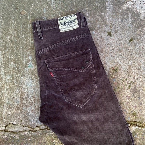 Producto - Pantalon de corderoy marrón - Levis Lot T34