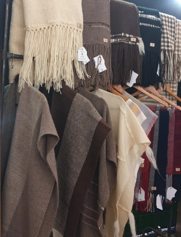 Producto - Ponchos de lana (consultar stock)