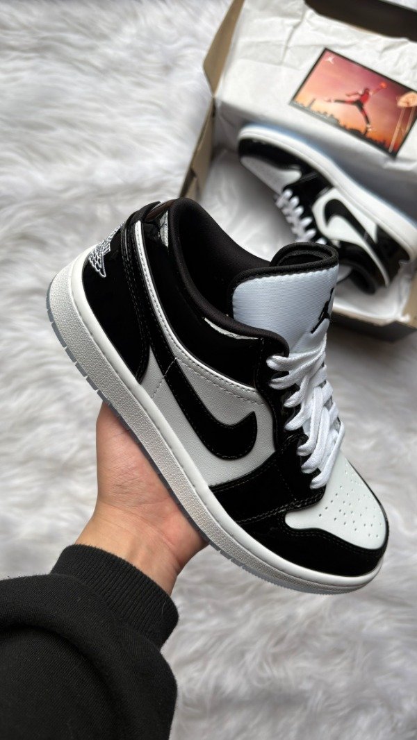 Producto - JORDAN RETRO 1 LOW CONCORD - 0