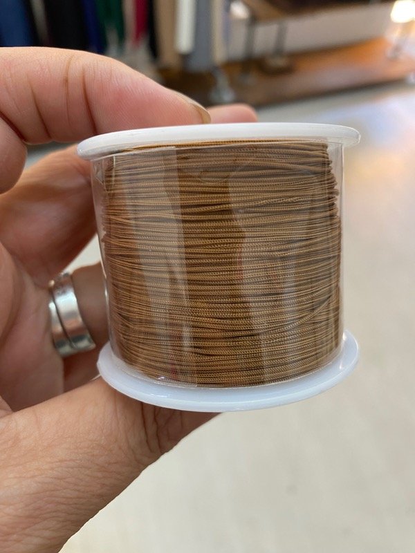 Producto - Hilo chino marrón.