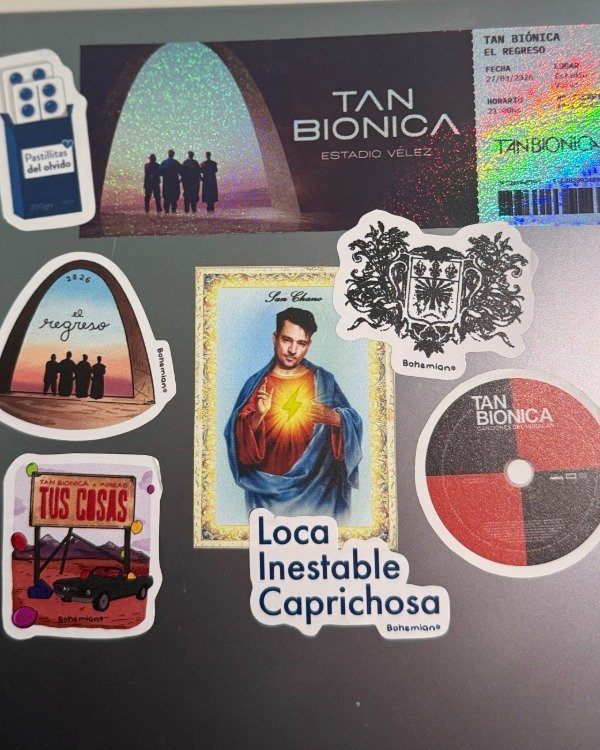 Producto - Set EL REGRESO TAN BIONICA stickers + entrada de recuerdo - Tan Bionica