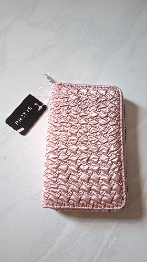 Producto - Billetera mediana con textura Pratys Rosa