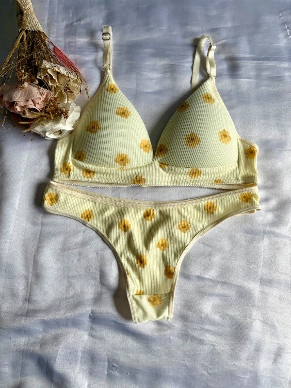 Producto - Taza soft amarillo pastel