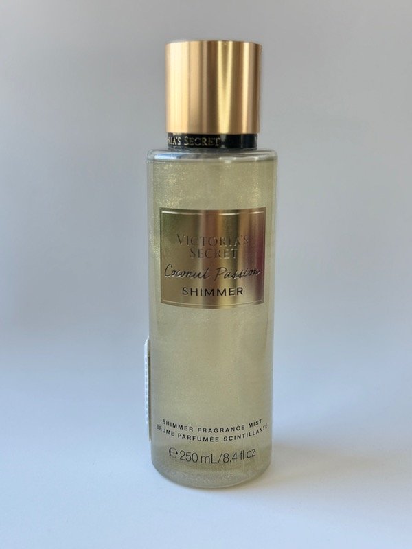Producto - Victoria's Secret Body Splash Coconut Passion SHIMMER 250 Ml