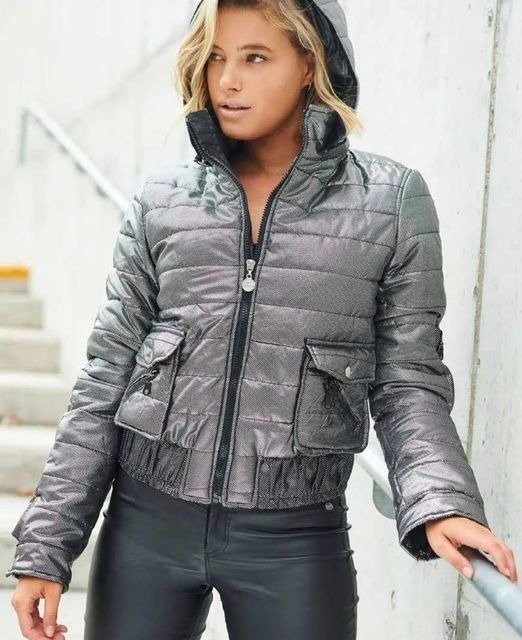 Producto - Campera Biznet con destellos plateados