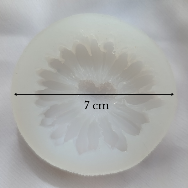 Producto - Molde de silicona - Crisantemo centro corazón - 1