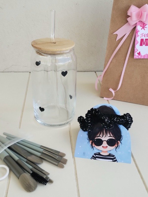 Producto - Vaso de vidrio + Scrunchie + Brochas de maquillaje - 1