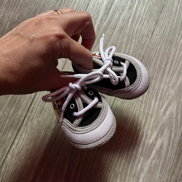 Producto - Zapatillas Azul y Blanco NC