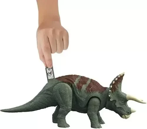 Producto - Jurassic World Dinosaurio Triceratops Ruge Y Ataca Mattel - 3