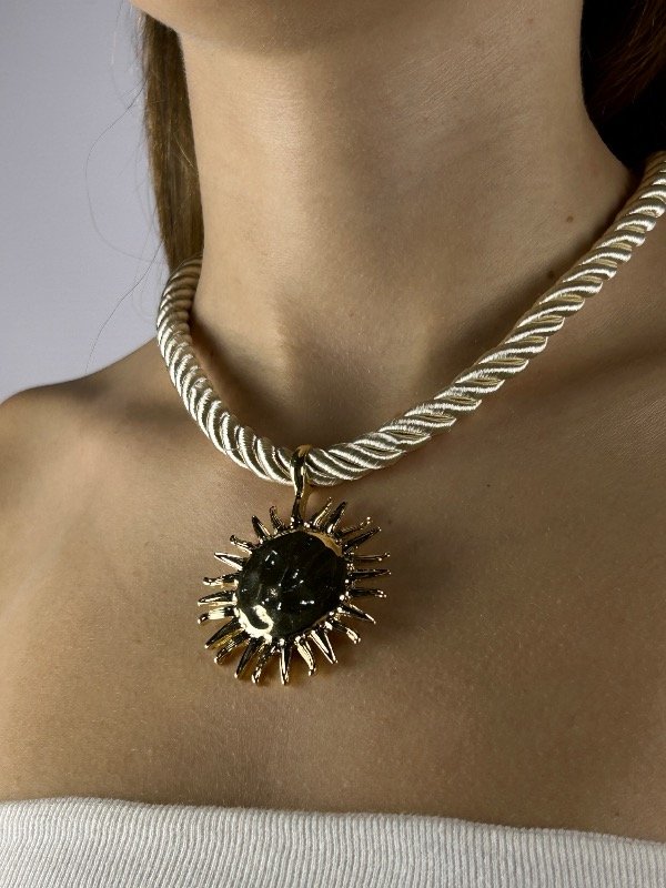 Producto - GARGANTILLA SOL 1102