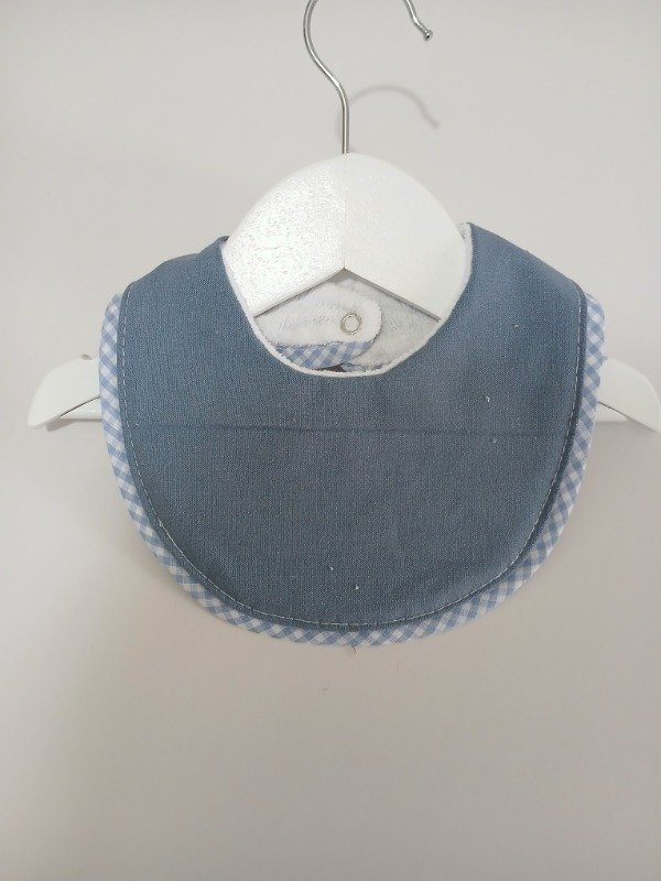 Producto - Babero aero c/ cuadrille celeste