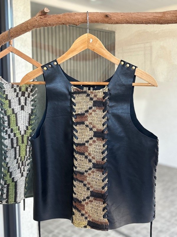Producto - CHALECO MONTE - cuero negro