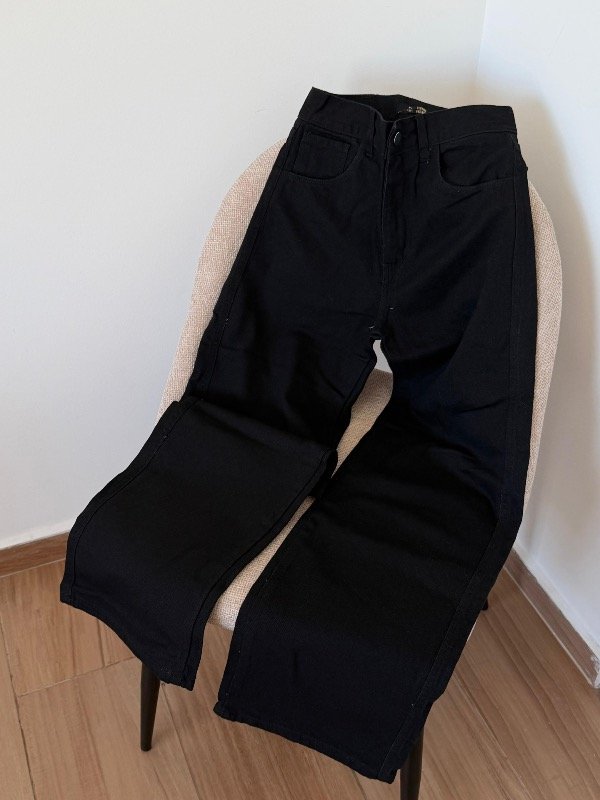 Wide Black (tiro alto/rigido) — imagen 4