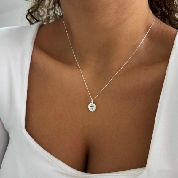 Producto - CONJUNTO PLATA VENECIANA CON CRUZ CALADA EN CIRCULO
