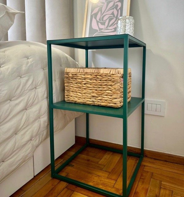 Producto - Mesa de luz Moscú