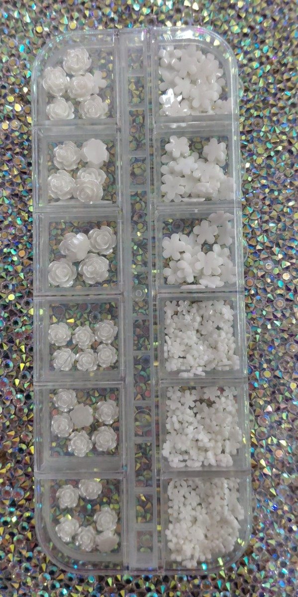 Producto - DECO ROSAS Y FLORES BLANCAS