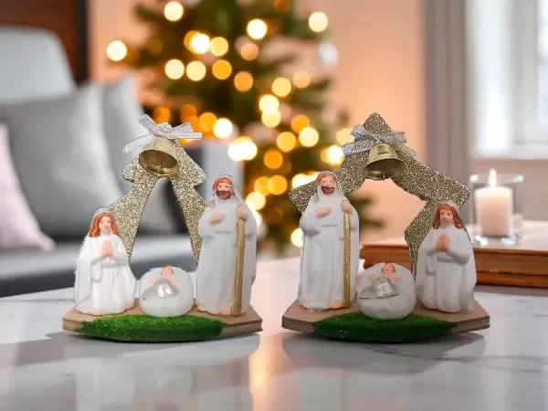 Producto - PESEBRES BLANCOS. 3 FIGURAS. 2 SURT. 12 X 11 X 6 CM