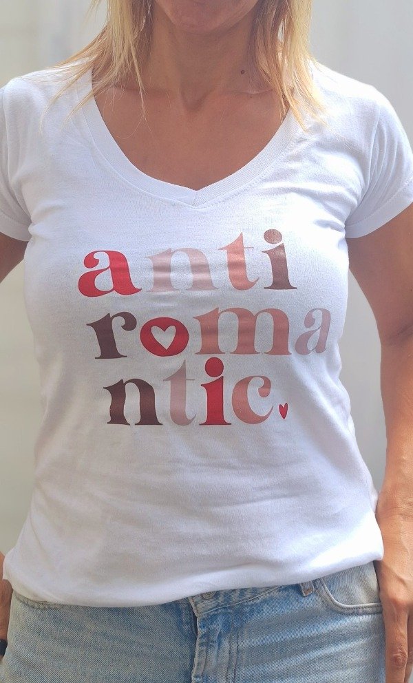 Producto - Remera ANTIROMANTIC