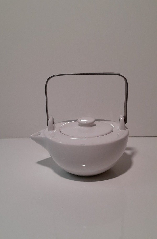 Producto - Tetera cerámica con asa de metal