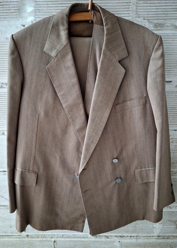 Producto - Traje Completo Marrón Talle grande