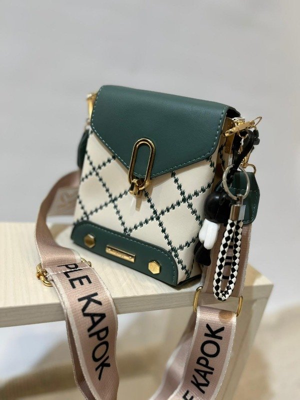 Producto - BANDOLERA KATERIN VERDE INGLES