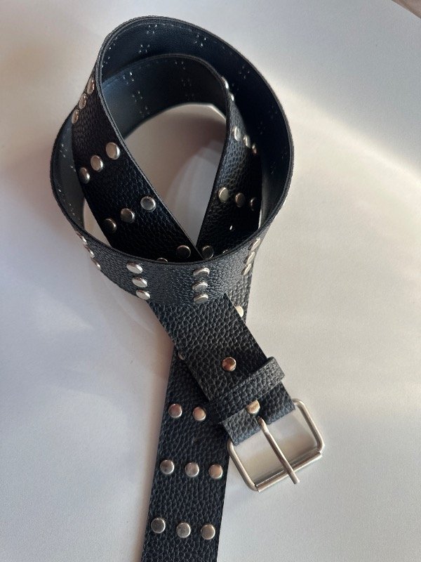 Producto - Cinto Tachas Siena