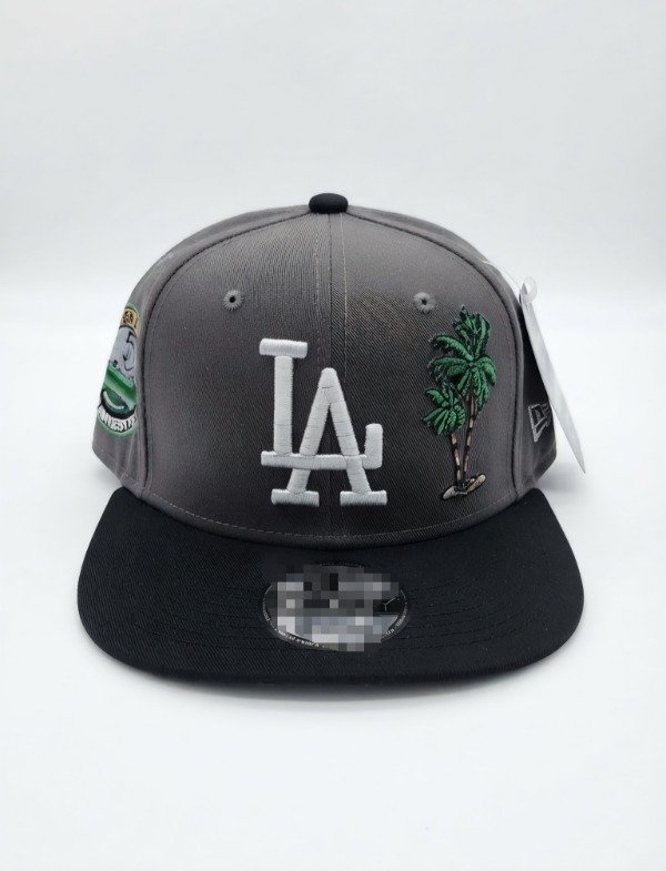 Producto - Gorra plana CERRADA, LA palmera, doble parche booger stadium