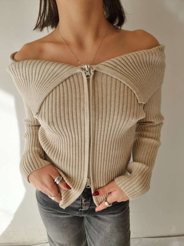Producto - SWEATER CIERRE CANELON