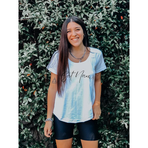 Producto - Remera "SAT NAM" mujer