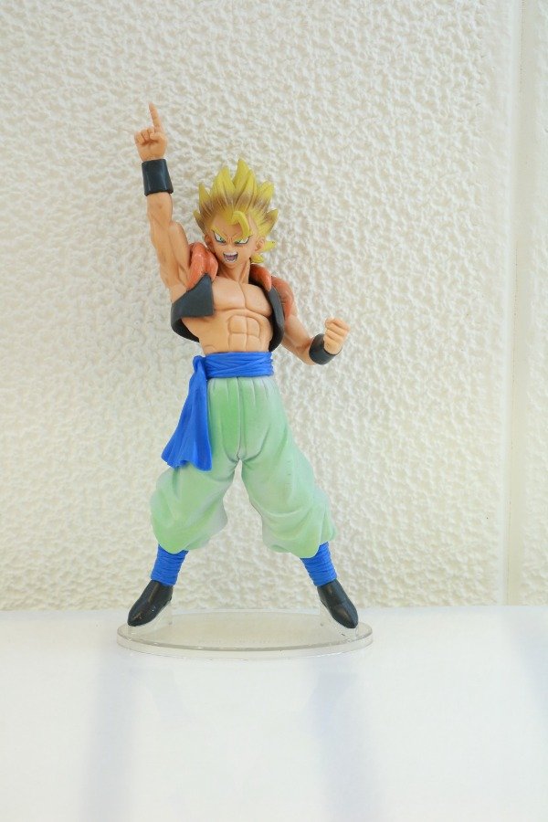 Producto - Figura Goku Super Saiyan (dragon ball)