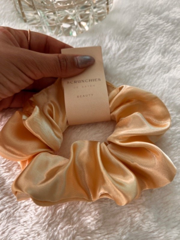 Producto - Scrunch mediana dorada - 0