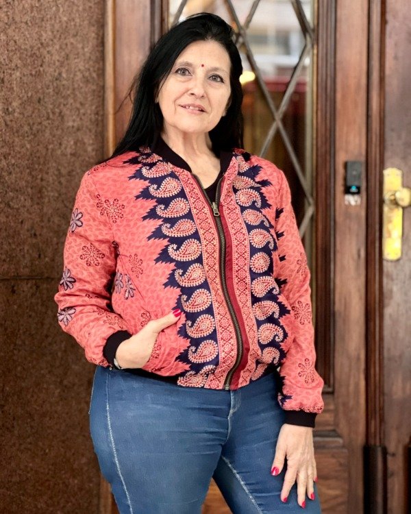 Producto - Campera Devi Arabesco. Talle M