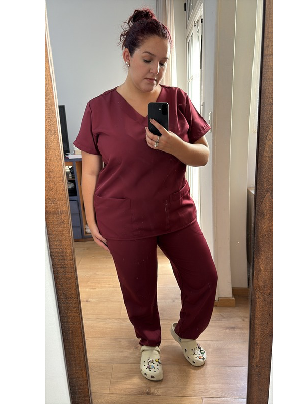 Producto - Ambo Gabardine Bordo