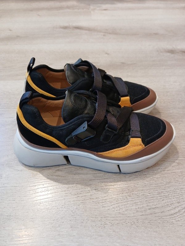 Producto - Zapatilla CHLOE (38)