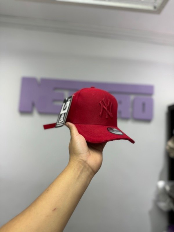 Producto - Gorra NEW ERA New York ROJA