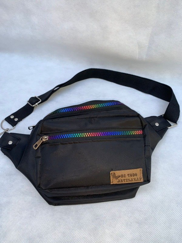 Producto - Riñonera dog teeth