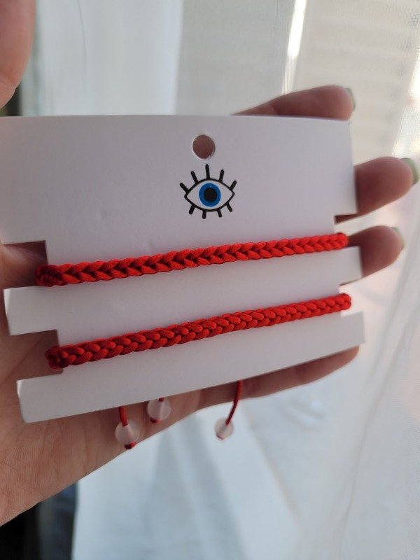 Producto - Pulseritas hilo rojo para compartir