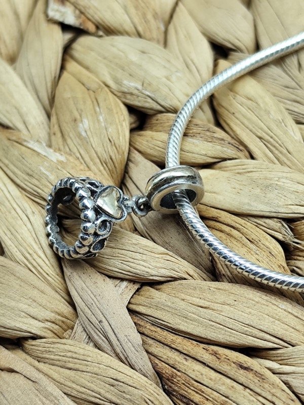 Producto - Dije Charms Corona