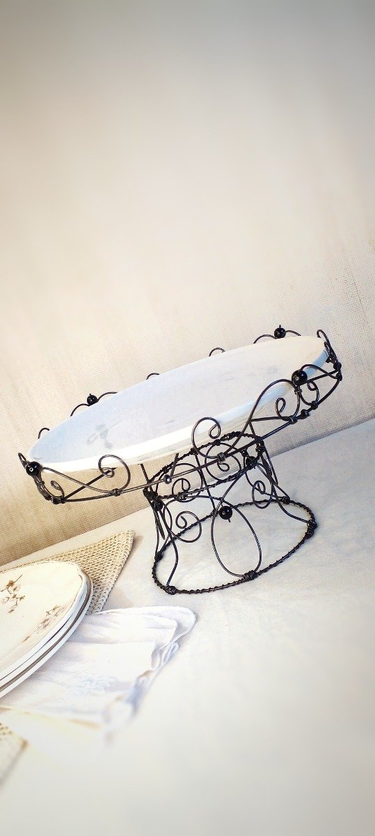 Producto - Pie para plato con cuentas negras